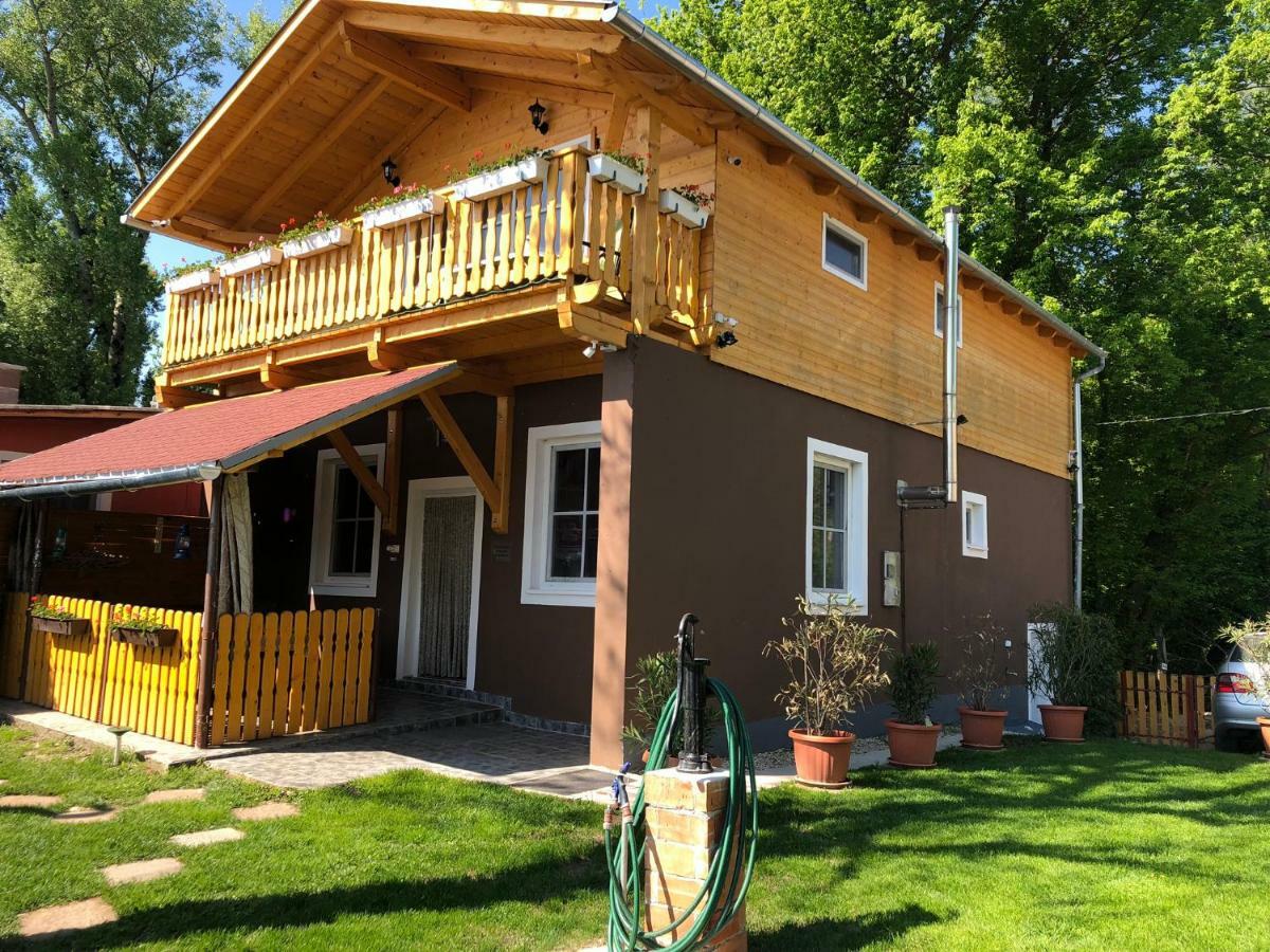 Hero 4 Sterne Ferienhaus Baja Exterior photo